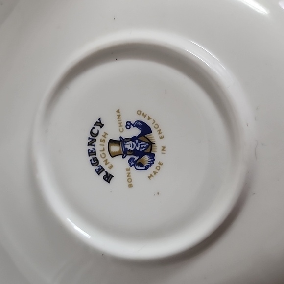 Regency Bone China Tea Cup & Saucer - Picture 7 of 7